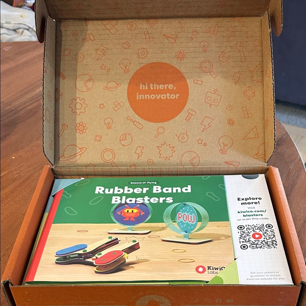 NEW! KiwiCo Labs Rubber Band Blasters Kit